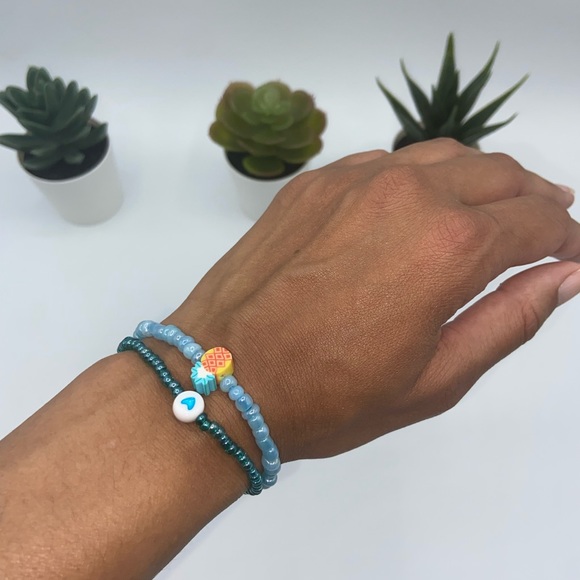 Handmade Trendy Y2K Inspired Glass Seed Bead Bracelet Set - Picture 5 of 9